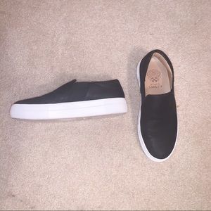 EUC Vince Camuto sneakers